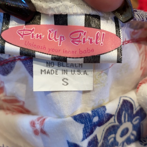 Pinup Girl dress - Picture 5 of 6